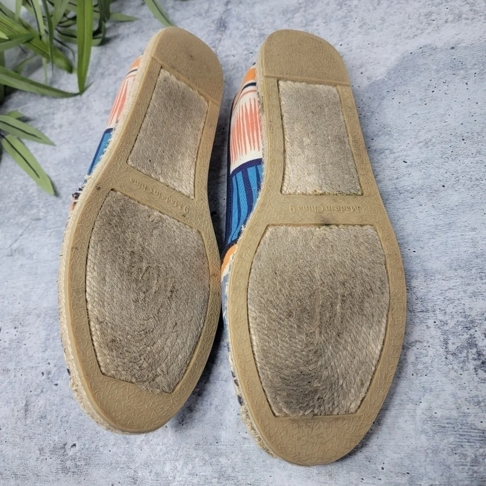 Bandolino Blue Orange Rectangle Print Espadrille Flats Size 9